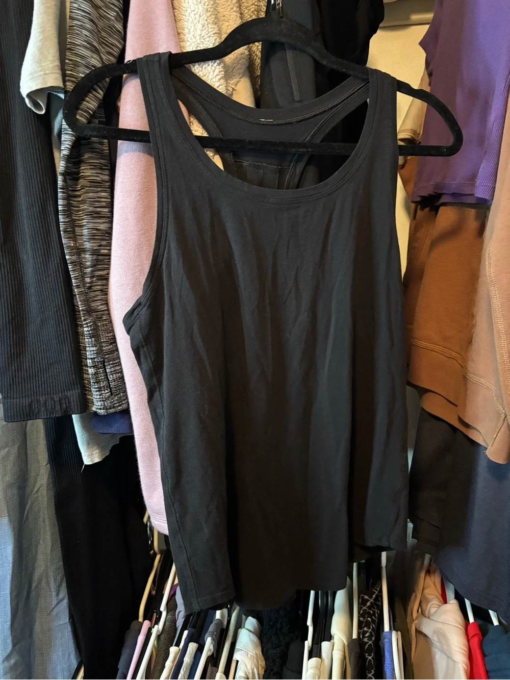 Lululemon Love Tank best for a 6-8